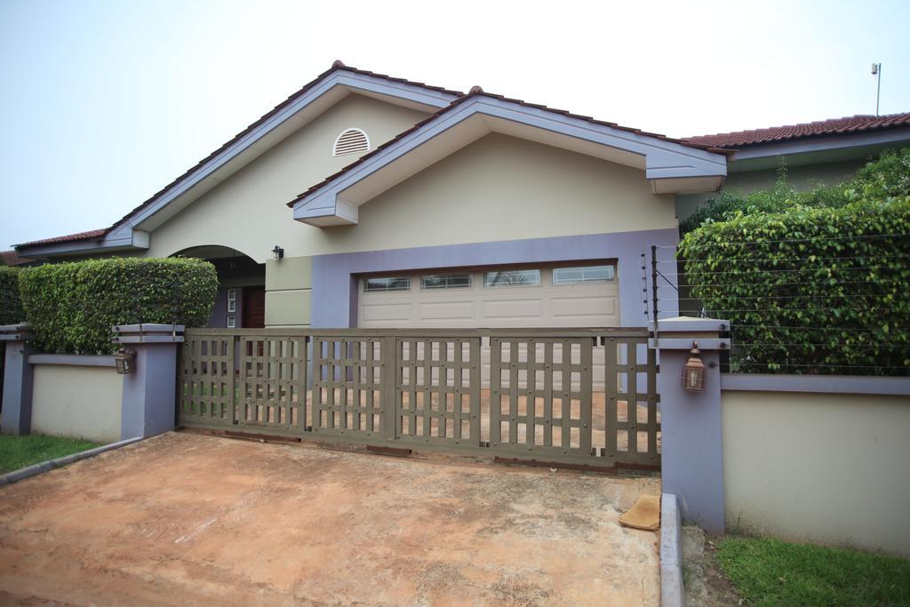 Akmary Guest House Ogbodjo Ngoại thất bức ảnh